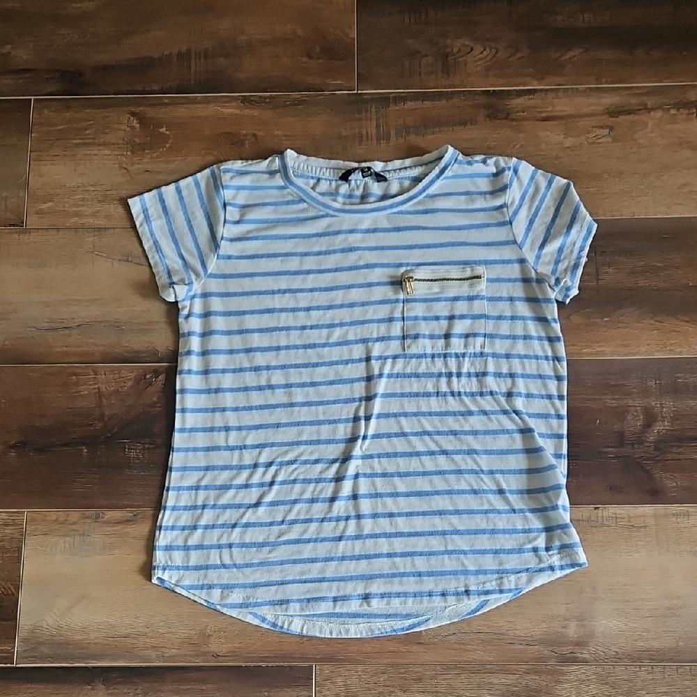 Ellen Tracy Blue and White Striped Short Sleeve Tee